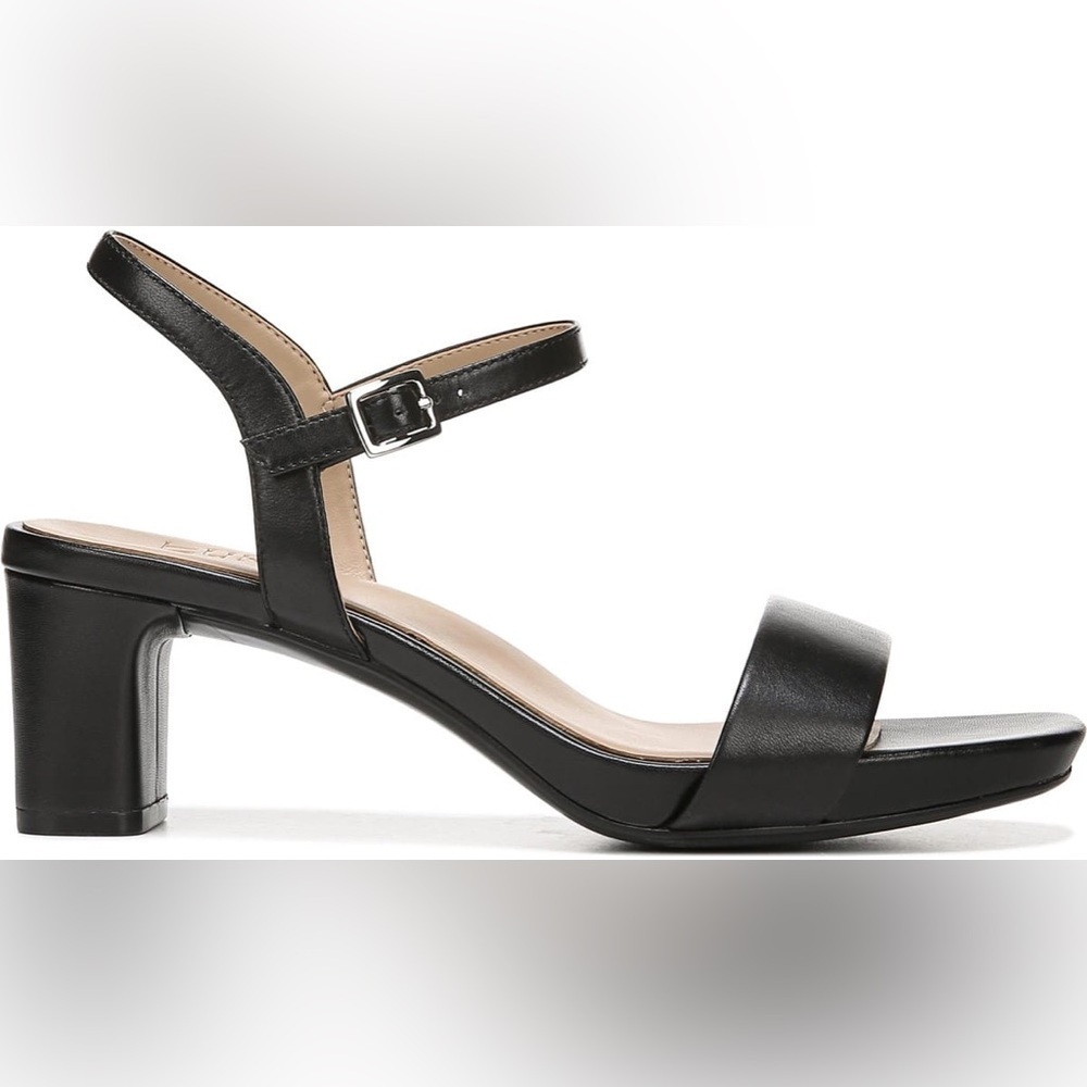 Naturaliz  sandals